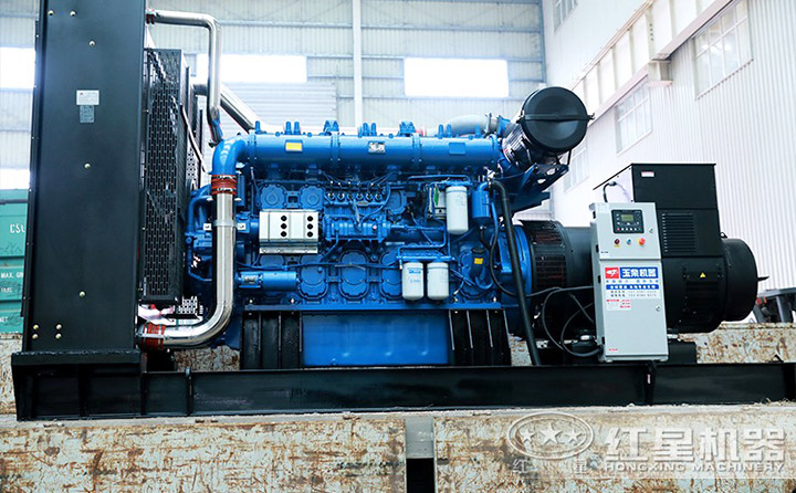 PE1200\*1500顎破機(jī)配大功率電機(jī)，動(dòng)力足，現(xiàn)場(chǎng)作業(yè)更效能高 